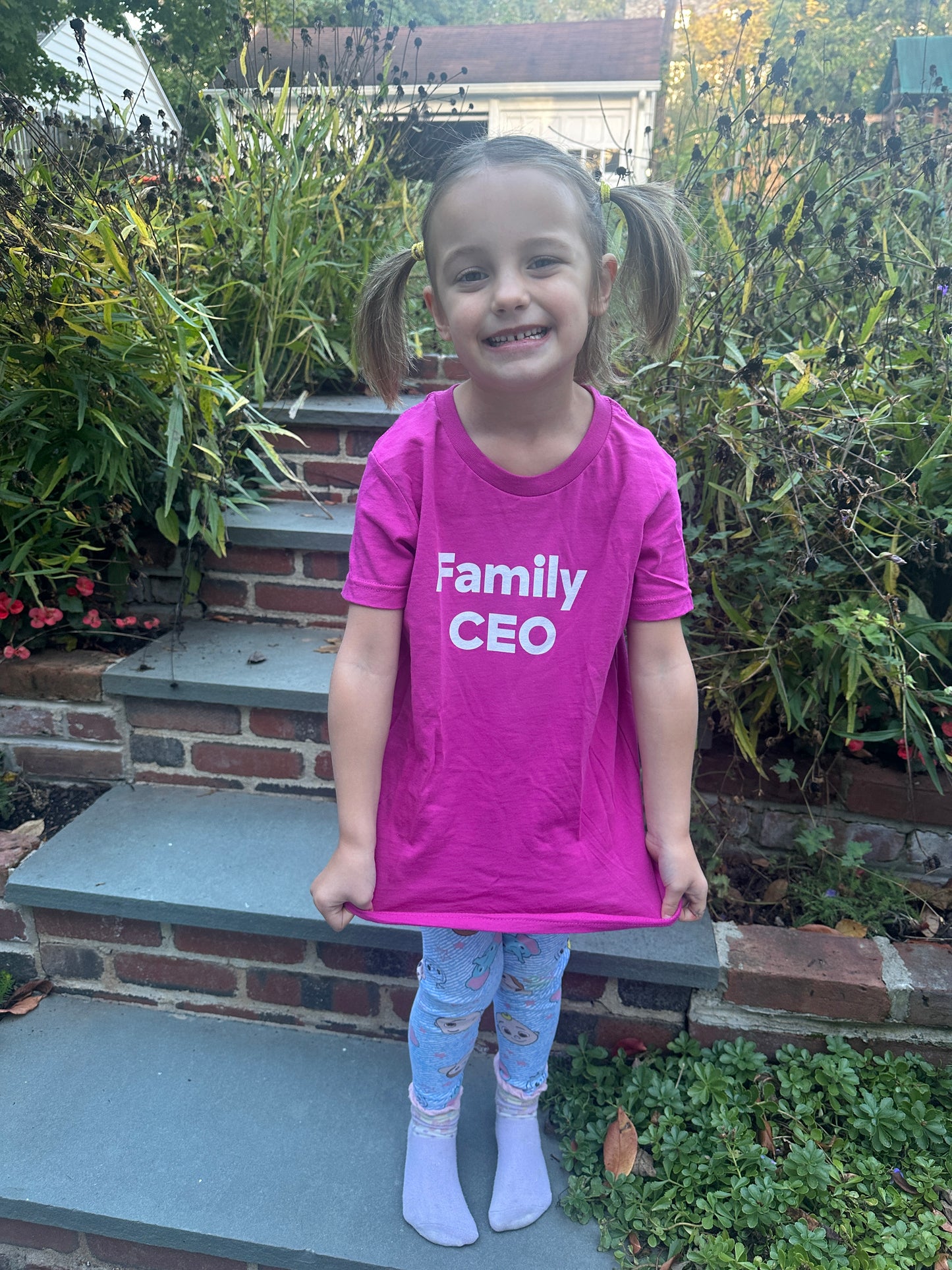 FAMILY CEO | youth t-shirt